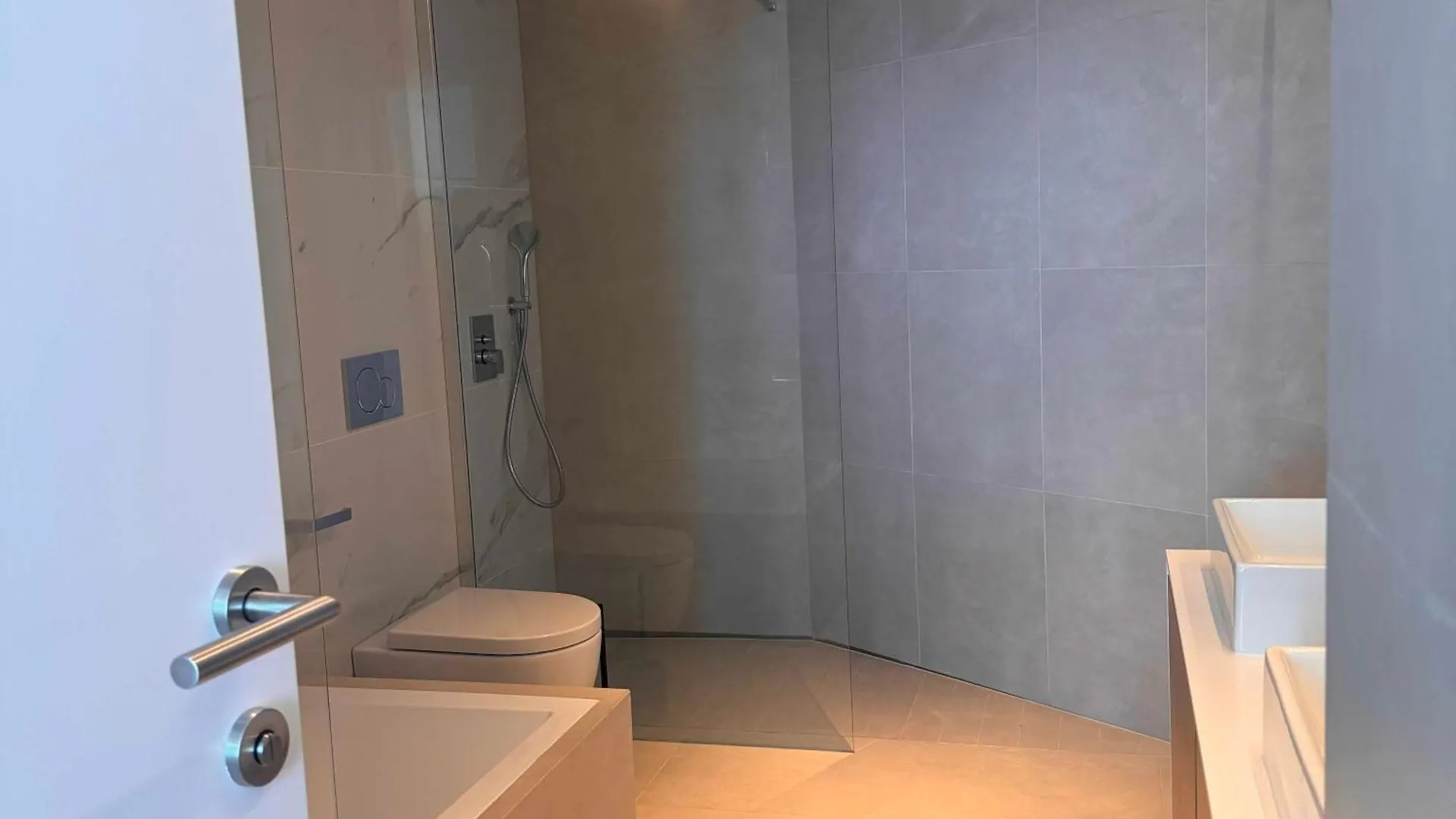 Ayia Napa Marina Exclusive Apartment  アヤナパ